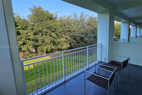 Condominio en venta en Doral, Florida, 1 dormitorio, 65.5 m2 № 1868597 - foto 14