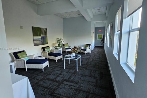 Condominio en venta en Doral, Florida, 1 dormitorio, 65.5 m2 № 1868597 - foto 24
