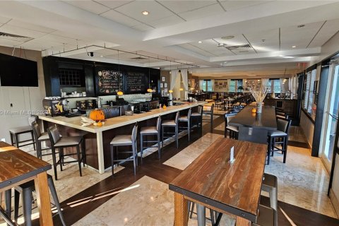 Condominio en venta en Doral, Florida, 1 dormitorio, 65.5 m2 № 1868597 - foto 26