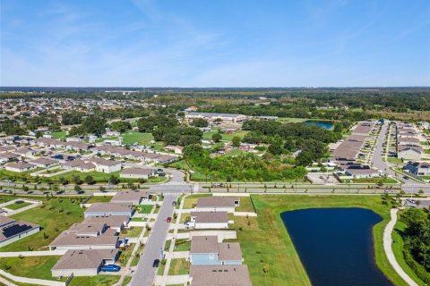 Casa en venta en Kissimmee, Florida, 5 dormitorios, 309.83 m2 № 2304349 - foto 29