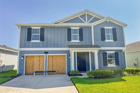House in Kissimmee, Florida 5 bedrooms, 309.83 sq.m. № 2304349