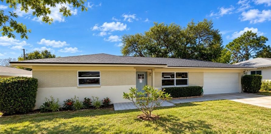 Villa ou maison à Dunedin, Floride 2 chambres, 124.58 m2 № 2401177