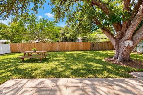 Villa ou maison à louer à Dunedin, Floride: 2 chambres, 124.58 m2 № 2401177 - photo 9