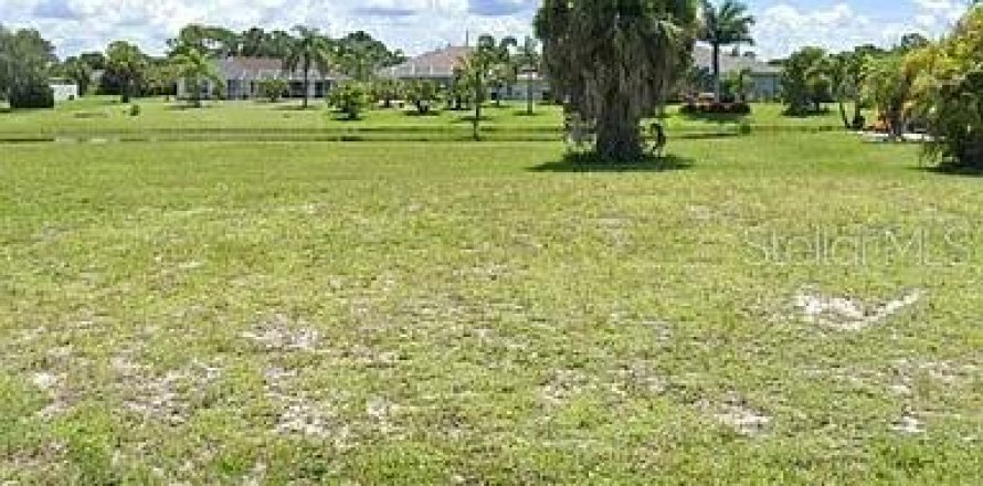 Land in Rotonda, Florida № 1858059