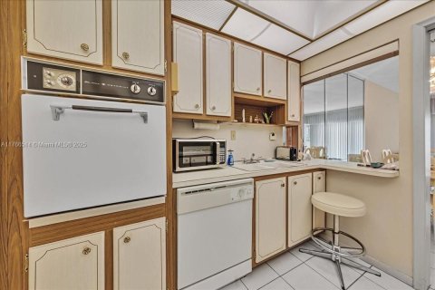 Condominio en venta en Hollywood, Florida, 1 dormitorio, 68.75 m2 № 1713752 - foto 22