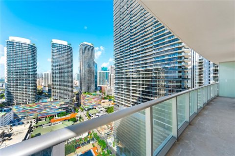 Condo in Miami, Florida, 2 bedrooms  № 1926171 - photo 4
