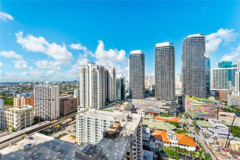 Condo in Miami, Florida, 2 bedrooms  № 1926171 - photo 3