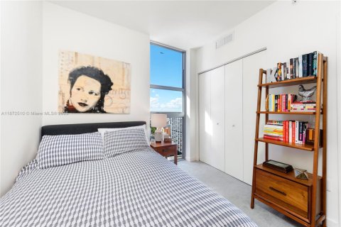Condo in Miami, Florida, 2 bedrooms  № 1926171 - photo 12