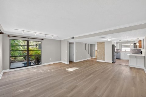 Condo in Clearwater, Florida, 3 bedrooms № 2100107 - photo 17
