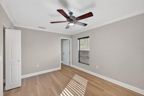 Condo in Clearwater, Florida, 3 bedrooms № 2100107 - photo 25