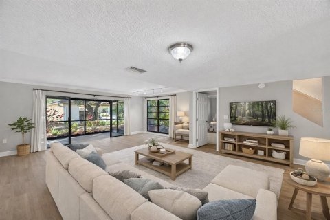 Condo in Clearwater, Florida, 3 bedrooms № 2100107 - photo 9