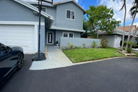 Купить виллу или дом в Пемброк-Пайнс, Флорида 4 спальни, 186.83м2, № 1991950 - фото 7