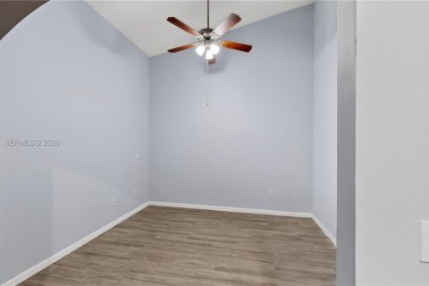 Touwnhouse à vendre à Homestead, Floride: 2 chambres, 116.87 m2 № 2086573 - photo 9