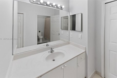 Touwnhouse à vendre à Homestead, Floride: 2 chambres, 116.87 m2 № 2086573 - photo 24