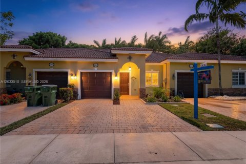 Touwnhouse à Homestead, Floride 2 chambres, 116.87 m2 № 2086573
