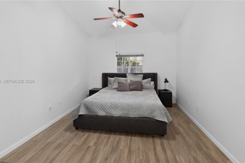 Touwnhouse à vendre à Homestead, Floride: 2 chambres, 116.87 m2 № 2086573 - photo 19