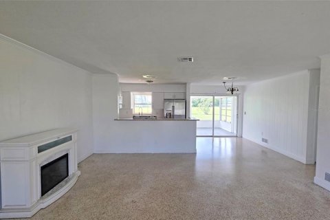 Villa ou maison à louer à Sarasota, Floride: 3 chambres, 147.9 m2 № 2436943 - photo 4