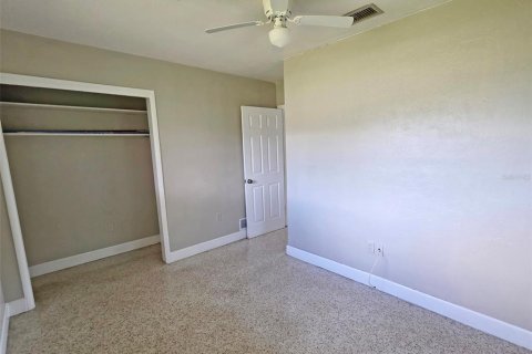Villa ou maison à louer à Sarasota, Floride: 3 chambres, 147.9 m2 № 2436943 - photo 14