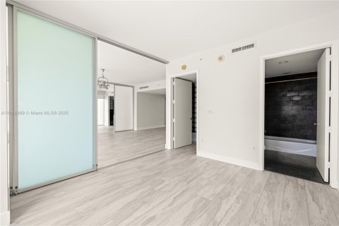 Copropriété à vendre à Miami, Floride: 2 chambres, 104.33 m2 № 1355148 - photo 30