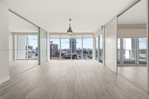 Copropriété à vendre à Miami, Floride: 2 chambres, 104.33 m2 № 1355148 - photo 5