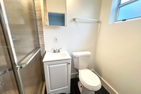 Снять в аренду квартиру в Майами, Флорида 1 спальня, № 1976918 - фото 15