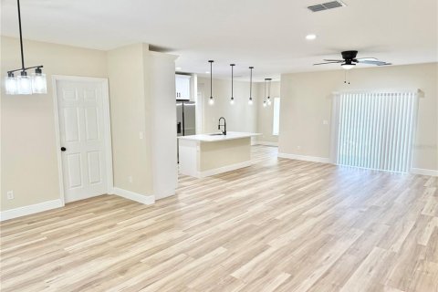 Villa ou maison à vendre à Ocala, Floride: 4 chambres, 171.13 m2 № 2289591 - photo 6