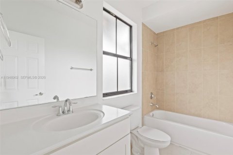 Купить таунхаус в Дорал, Флорида 4 спальни, 200.3м2, № 2006723 - фото 19