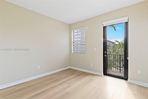 Купить таунхаус в Дорал, Флорида 4 спальни, 200.3м2, № 2006723 - фото 17