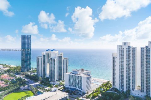 Condo in Sunny Isles Beach, Florida  № 1686056 - photo 28