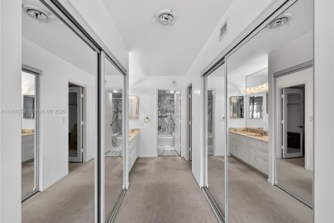 Купить кондоминиум в Лодердейл-бай-те-Си, Флорида 1 спальня, 100.33м2, № 2009568 - фото 19