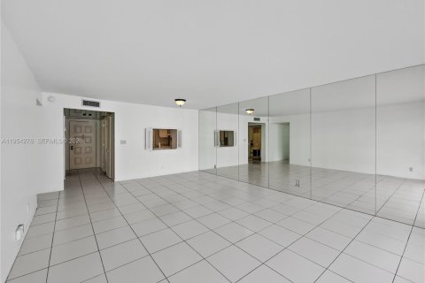 Купить кондоминиум в Лодердейл-бай-те-Си, Флорида 1 спальня, 100.33м2, № 2009568 - фото 14