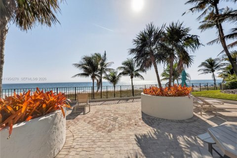 Copropriété à vendre à Lauderdale-by-the-Sea, Floride: 1 chambre, 100.33 m2 № 2009568 - photo 28