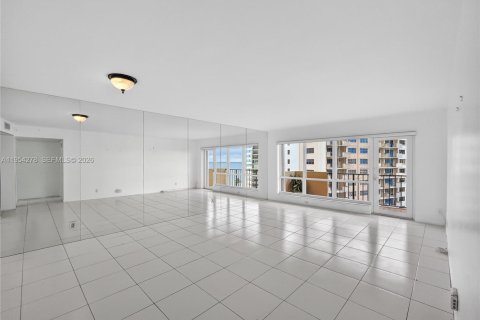 Купить кондоминиум в Лодердейл-бай-те-Си, Флорида 1 спальня, 100.33м2, № 2009568 - фото 13