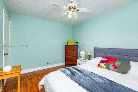 Condo in Deerfield Beach, Florida, 3 bedrooms  № 1775315 - photo 23