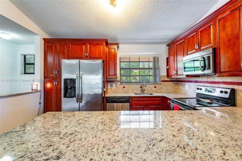 Condo in Deerfield Beach, Florida, 3 bedrooms  № 1775315 - photo 3