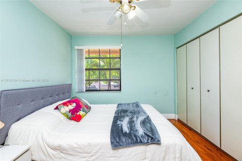 Condo in Deerfield Beach, Florida, 3 bedrooms  № 1775315 - photo 22