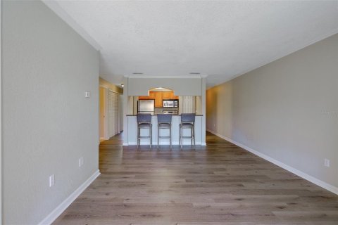 Copropriété à louer à Largo, Floride: 3 chambres, 107.3 m2 № 2101432 - photo 7