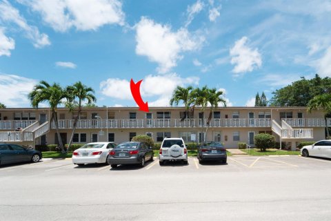 Condo in West Palm Beach, Florida, 2 bedrooms  № 2087443