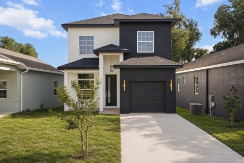 House in Eustis, Florida 4 bedrooms, 182.65 sq.m. № 2112841