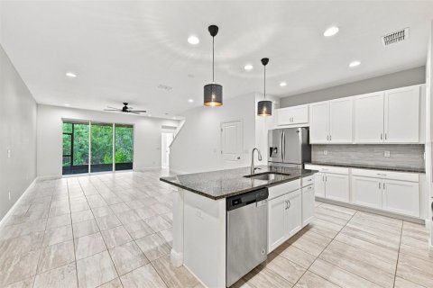 Touwnhouse à vendre à Lutz, Floride: 3 chambres, 182.18 m2 № 2330334 - photo 10