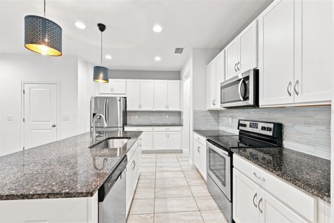 Touwnhouse à vendre à Lutz, Floride: 3 chambres, 182.18 m2 № 2330334 - photo 6
