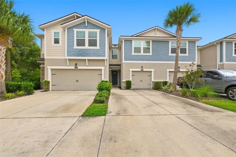Townhouse in LAKESHORE in Lutz, Florida 3 bedrooms, 182.18 sq.m. № 2330334