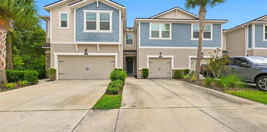 Touwnhouse à LAKESHORE à Lutz, Floride 3 chambres, 182.18 m2 № 2330334