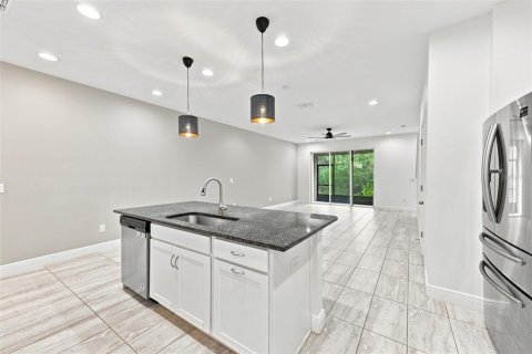 Touwnhouse à vendre à Lutz, Floride: 3 chambres, 182.18 m2 № 2330334 - photo 9