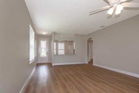 House in Leesburg, Florida 3 bedrooms, 137.22 sq.m. № 1875846 - photo 11