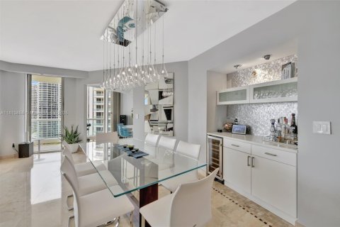 Copropriété à vendre à Aventura, Floride: 2 chambres, 192.31 m2 № 1772518 - photo 5