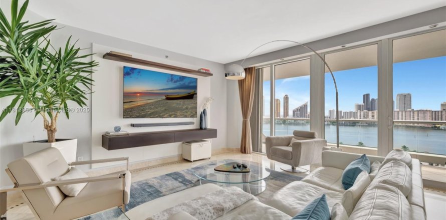 Condo à Aventura, Floride, 2 chambres  № 1772518