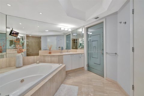 Copropriété à vendre à Aventura, Floride: 2 chambres, 192.31 m2 № 1772518 - photo 29
