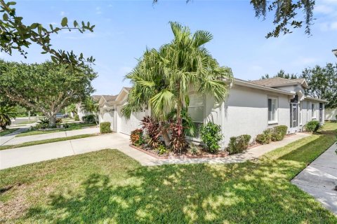 Casa en venta en Wesley Chapel, Florida, 2 dormitorios, 158.12 m2 № 1902362 - foto 3