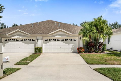 Casa en venta en Wesley Chapel, Florida, 2 dormitorios, 158.12 m2 № 1902362 - foto 2